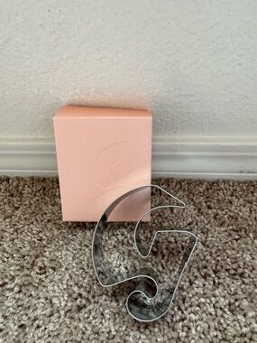 Glossier G cookie cutter, NIB